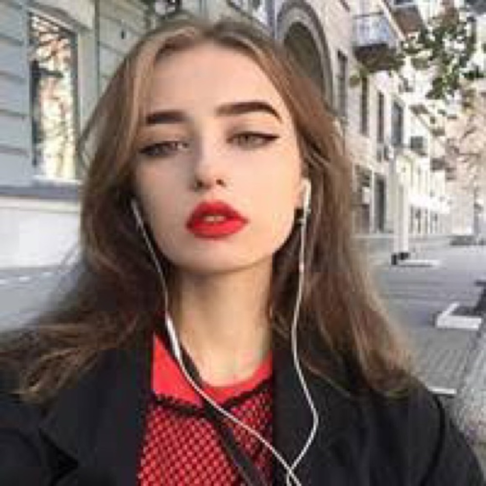 Meet your Posher, Violet